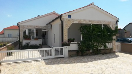 Apartma Ljubica Otok Vir